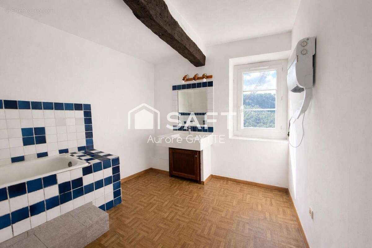 Maison 101 m² à Chateaudouble  - photo 6
