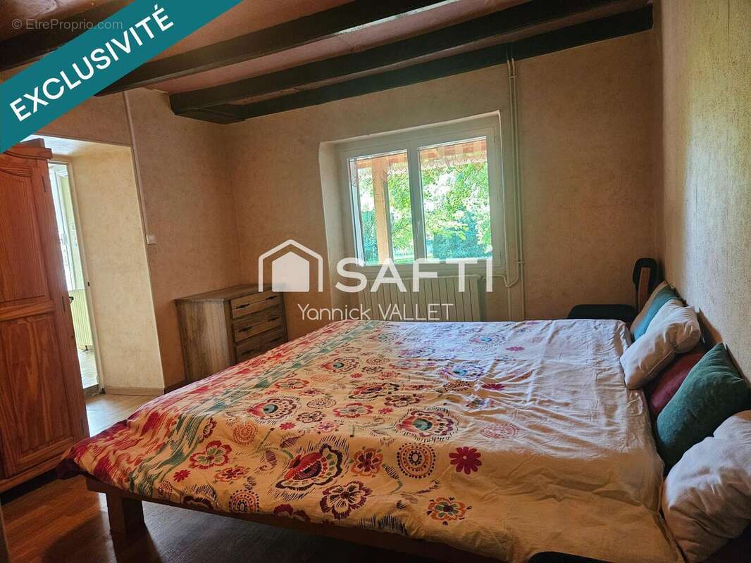 Maison 98 m² à Saint-Aquilin  - photo 8