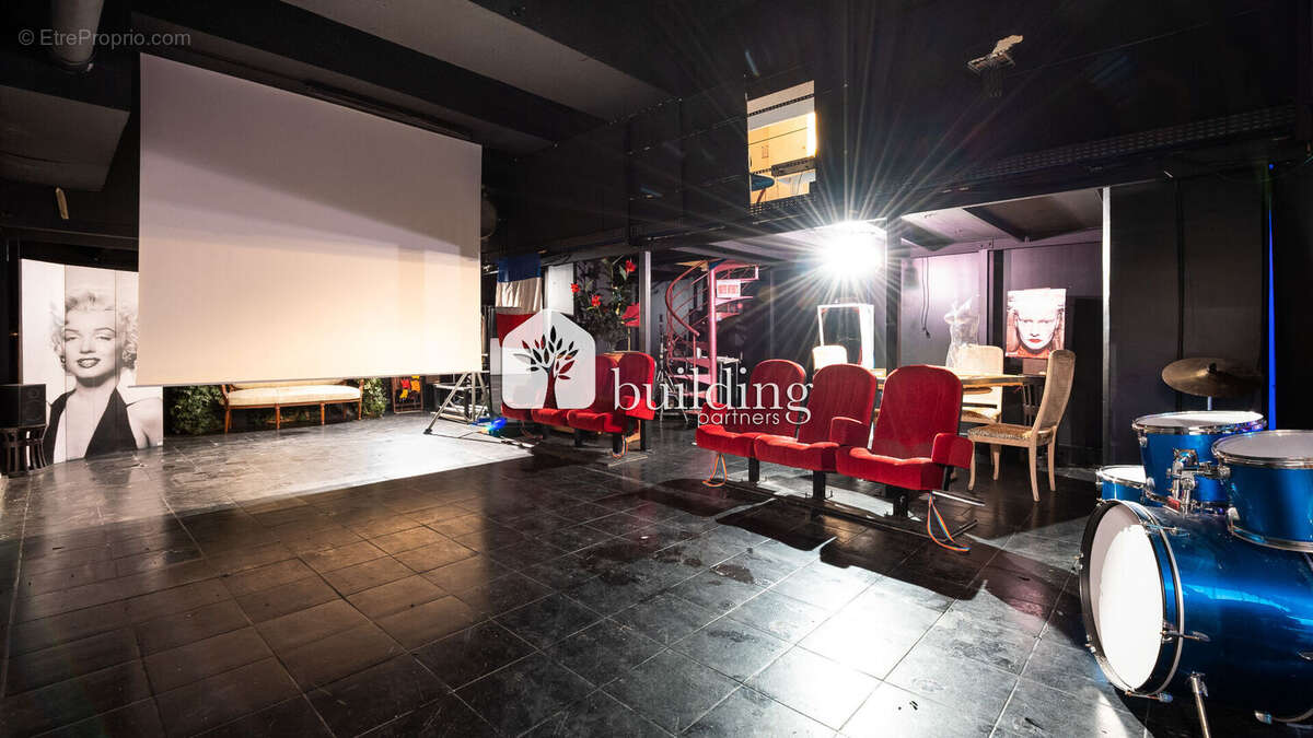 Canal Saint-Martin - Local commercial - 829.24 m² - photo 12