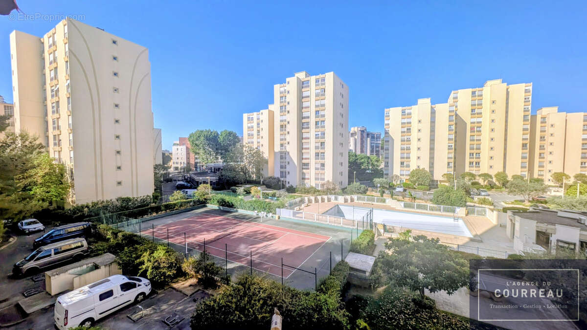 Montpellier  Résidence de standing avec piscine   Superbe F2 de 53 m2 avec terrasse à 5 min de la Comédie - photo 6