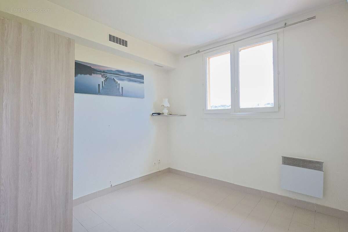 Appartement à VALLAURIS