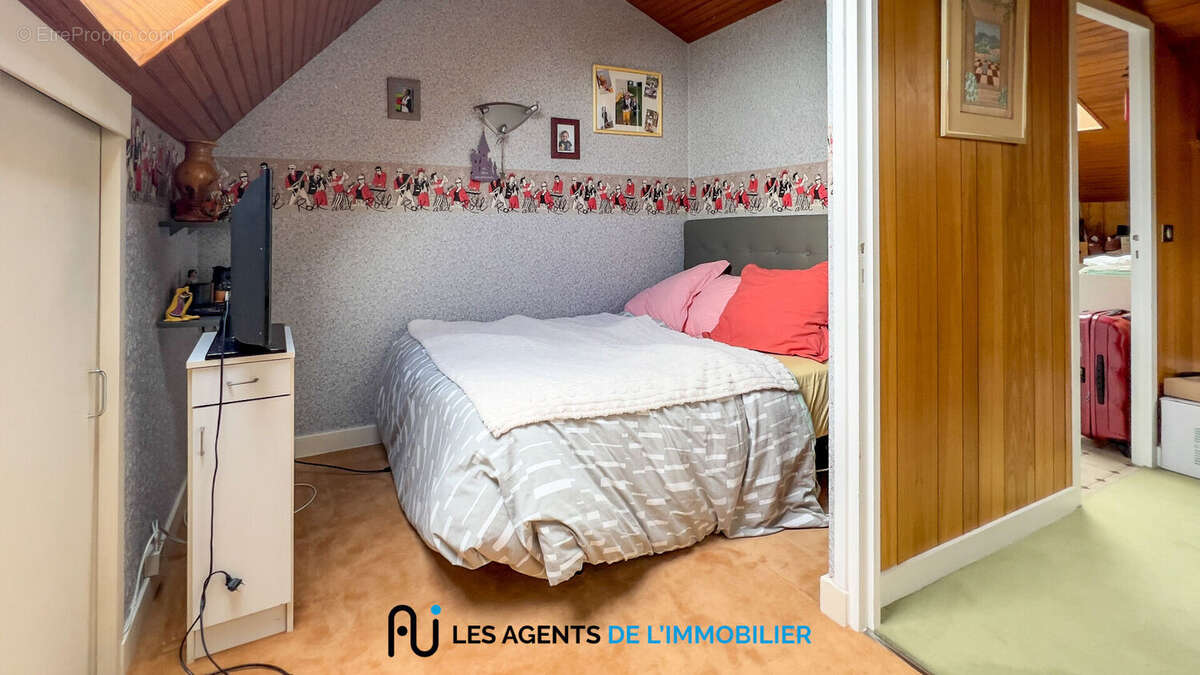 Maison à fort potentiel Nanterre 5 pièces 115 m² - photo 10