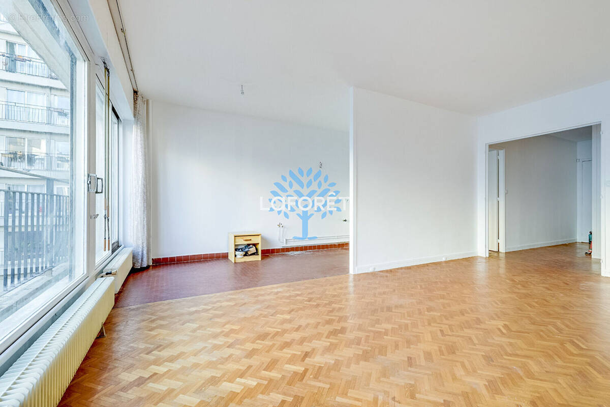 Appartement à PARIS-11E