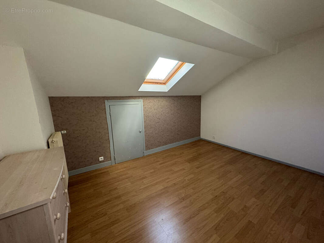 Maison à LONS-LE-SAUNIER