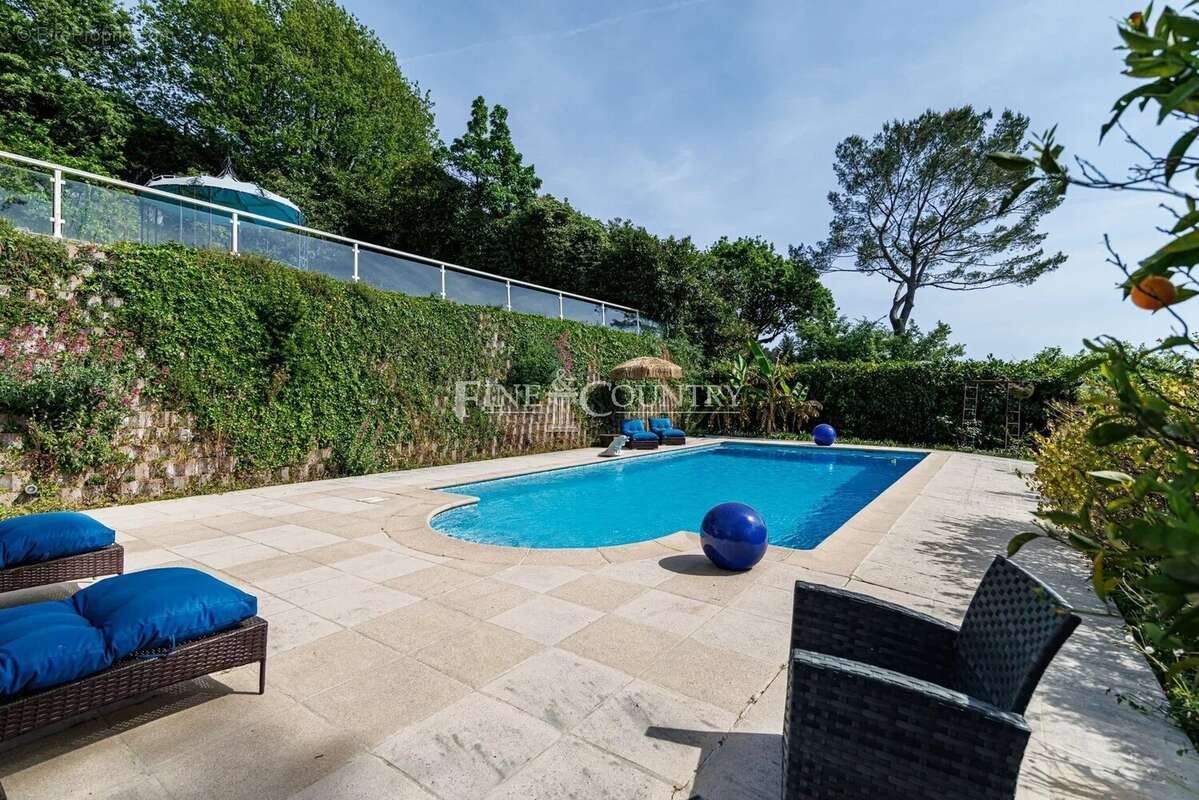 Maison à MOUANS-SARTOUX