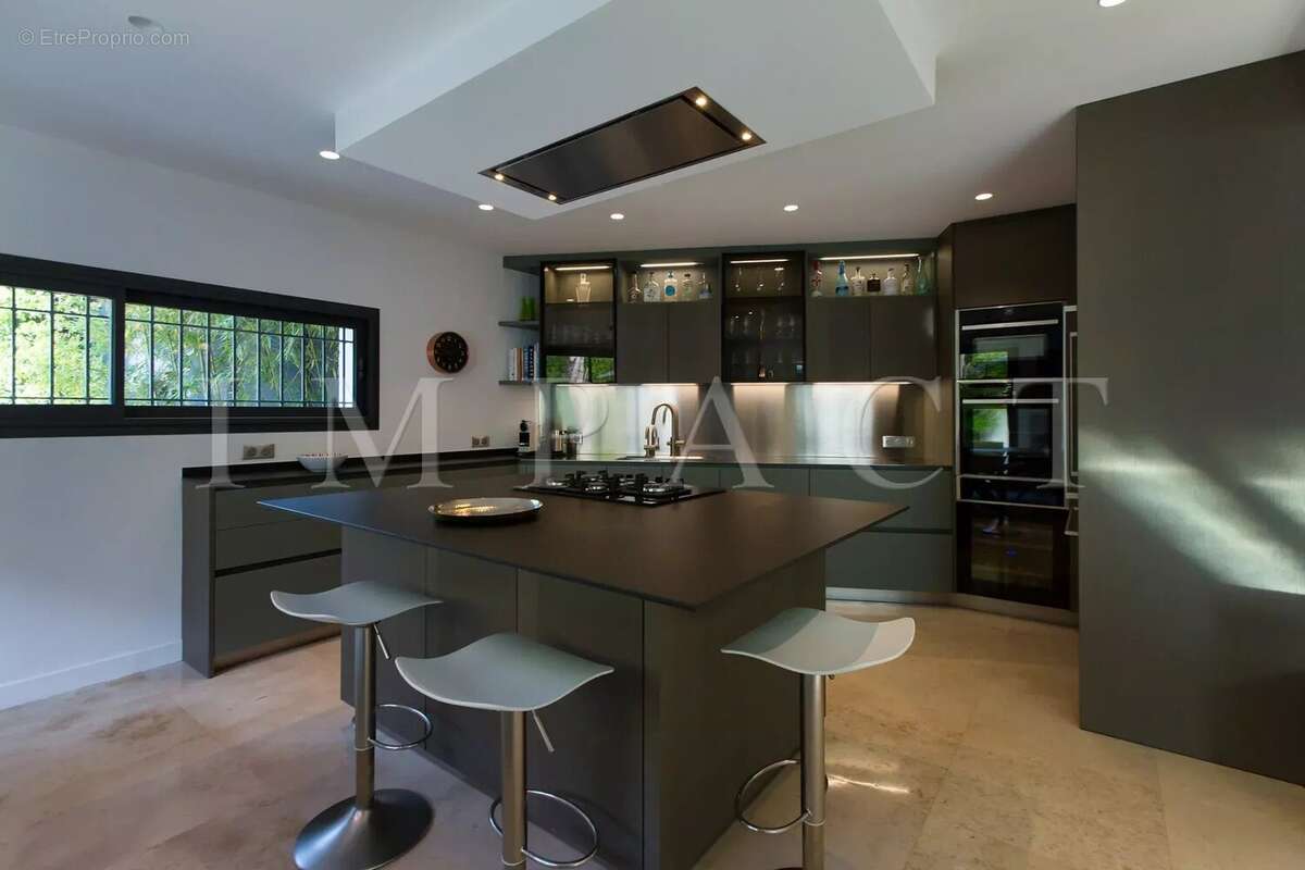 Cannes  villa renovee basse californie a vendre - photo 5