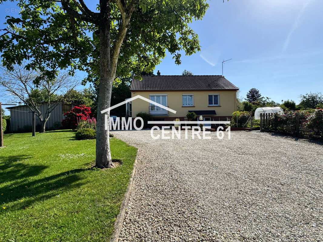 Maison à LA FERTE-MACE