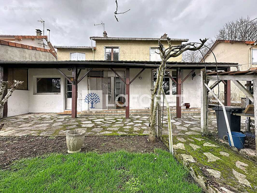 Maison à CHATILLON-SUR-THOUET