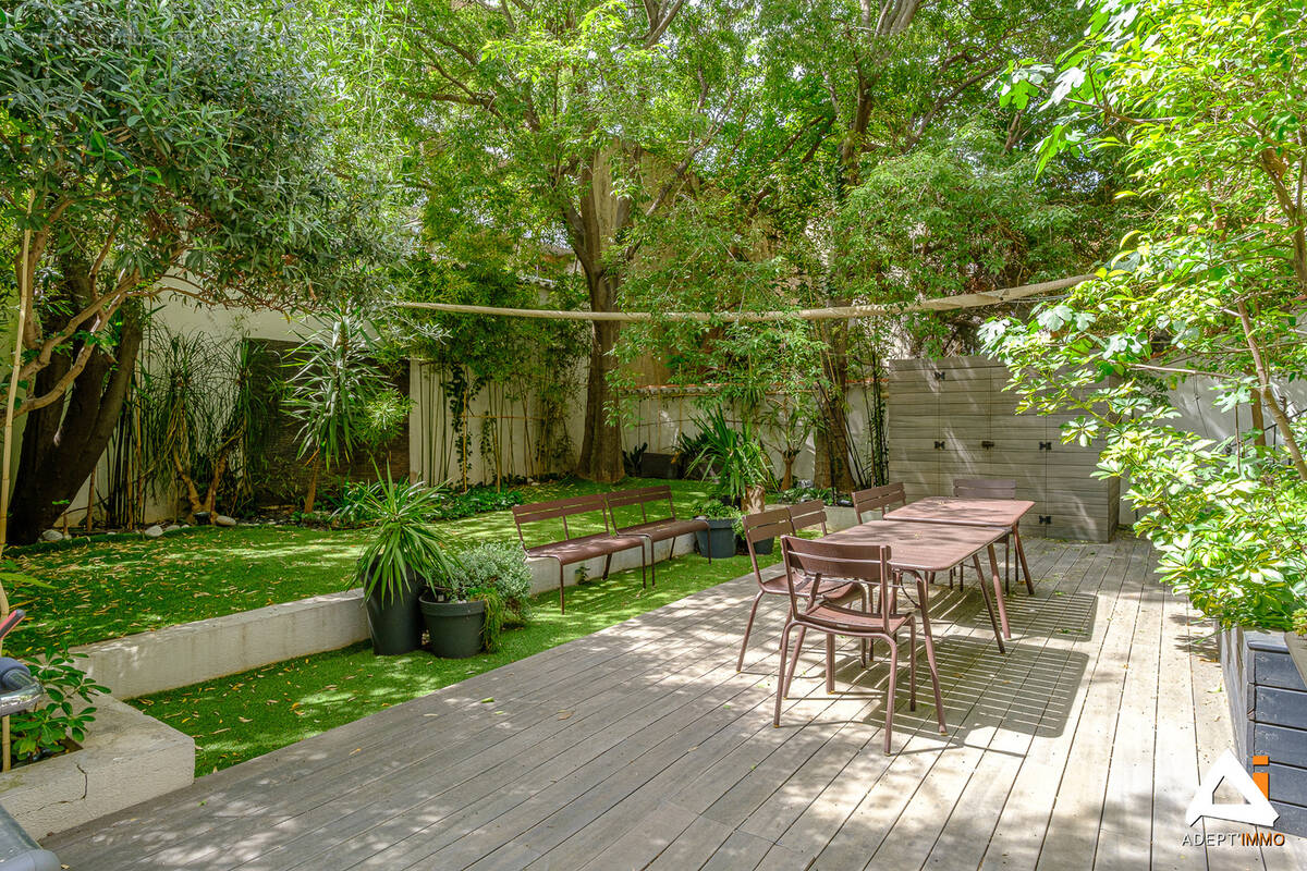 Appartement à MARSEILLE-6E