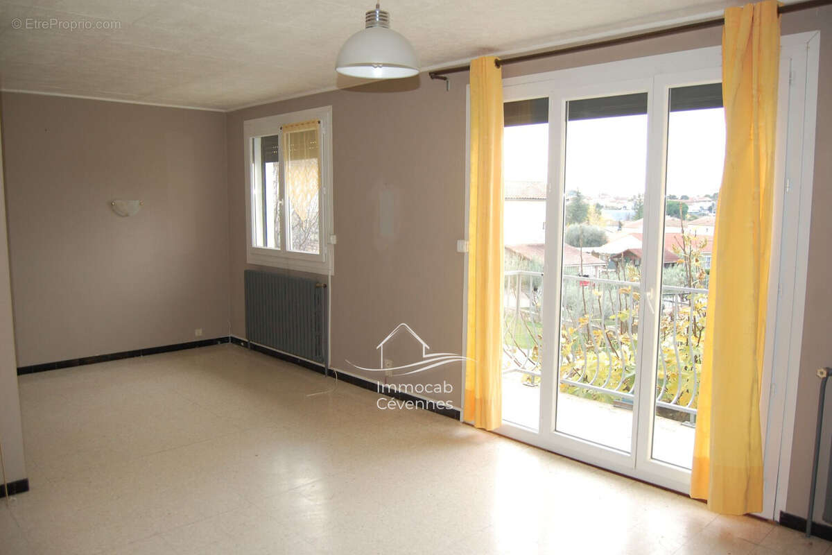 Maison 107 m² à Ales  - photo 4
