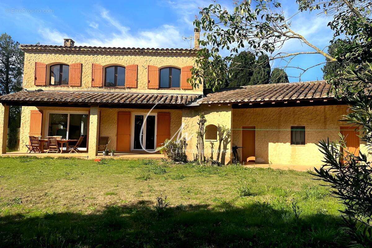 Maison à MAUSSANE-LES-ALPILLES