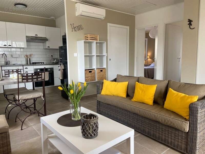 Maison à SAINT-ALBAN-AURIOLLES