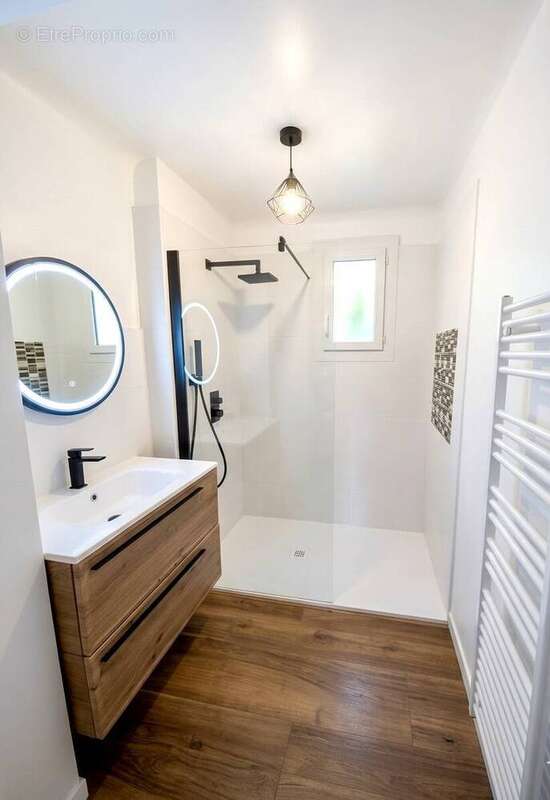 Appartement à AIX-LES-BAINS