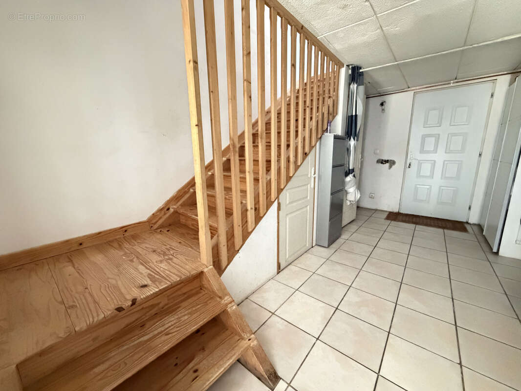 Maison familiale de 130 m2 à Le Petit-Quevilly. - photo 6