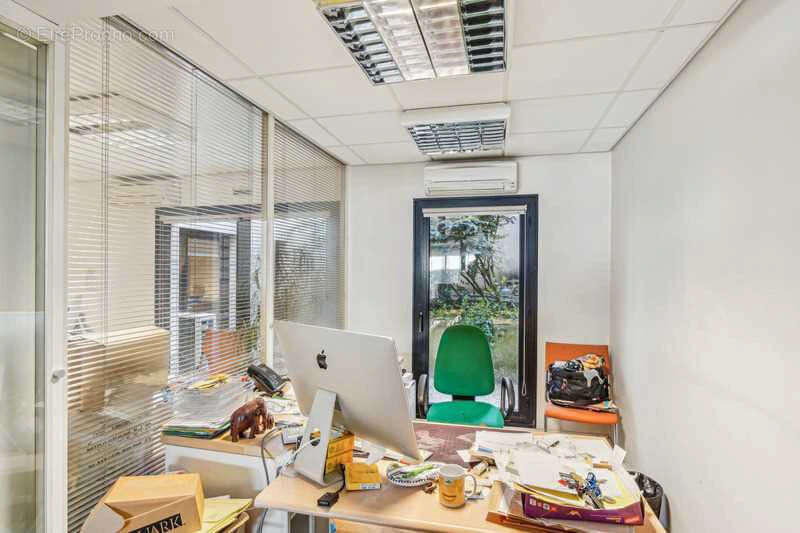 Commerce à PARIS-16E