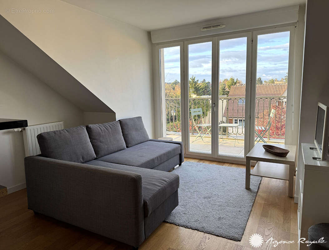 Appartement à MAREIL-MARLY