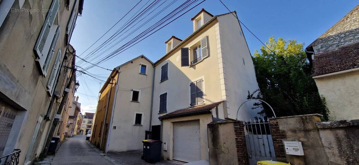 Appartement à MONTEREAU-FAULT-YONNE