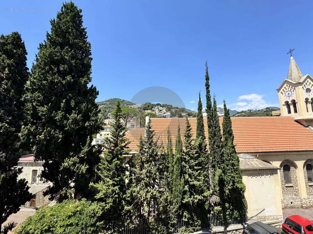 Appartement à ROQUEBRUNE-CAP-MARTIN