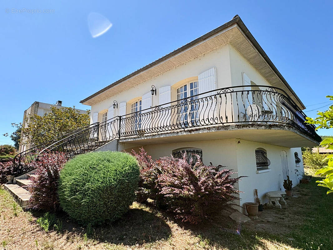 Maison à PINEUILH