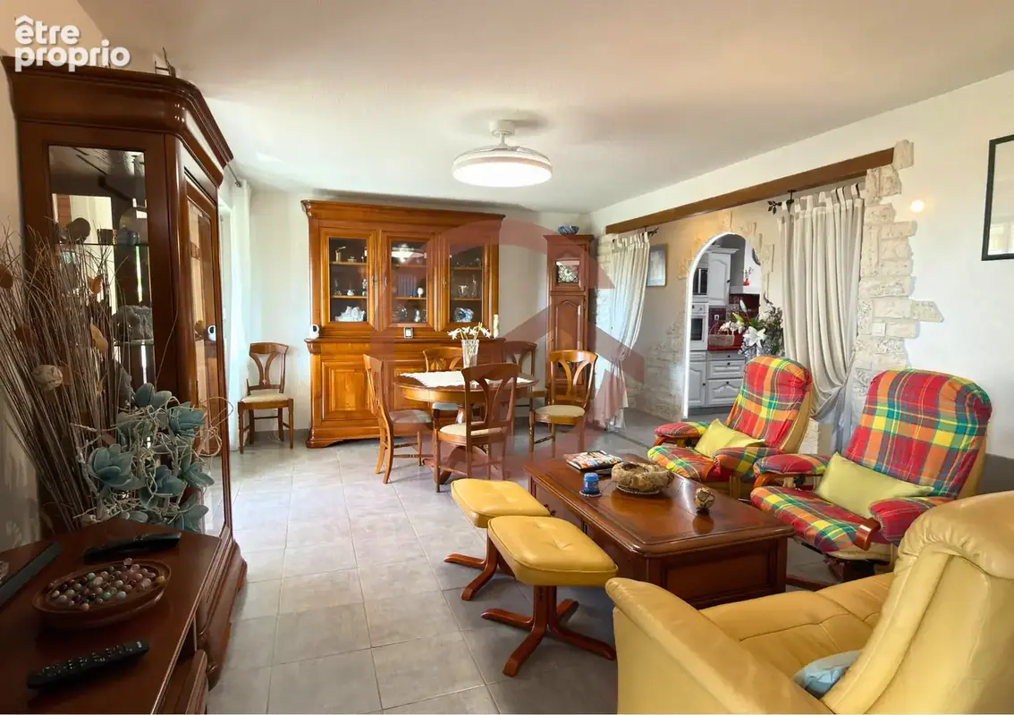 Exclusivité   viager occupé à fréjus   grand 3 pièces traversant d’environ 79 m2   décote de 41 % - photo 3