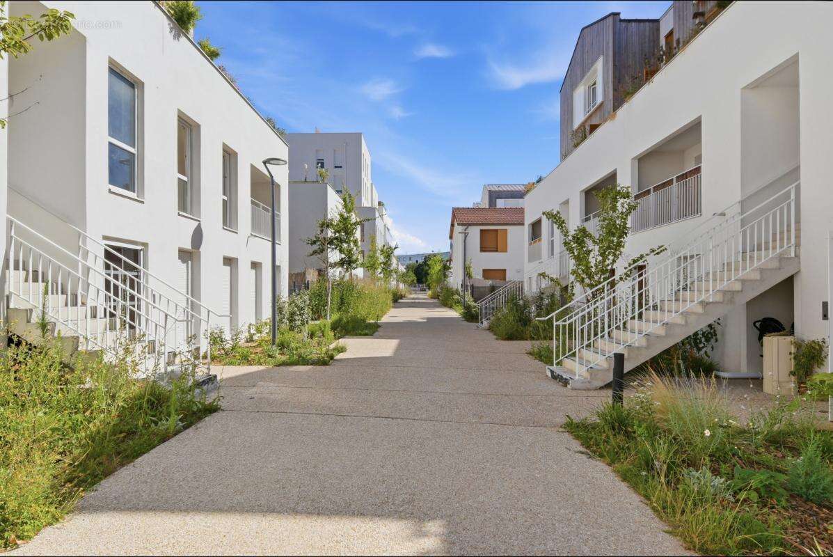 Coup de coeur Romainville Carnot ligne 11 - photo 2