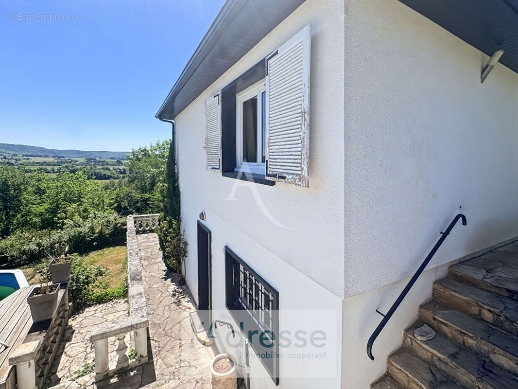 Maison à PUY-L'EVEQUE