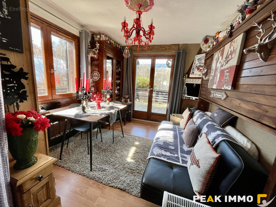 Appartement à DEMI-QUARTIER