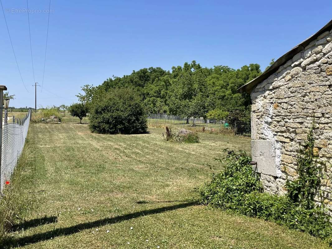 Grande maison Charentaise de 4 chambres - photo 8