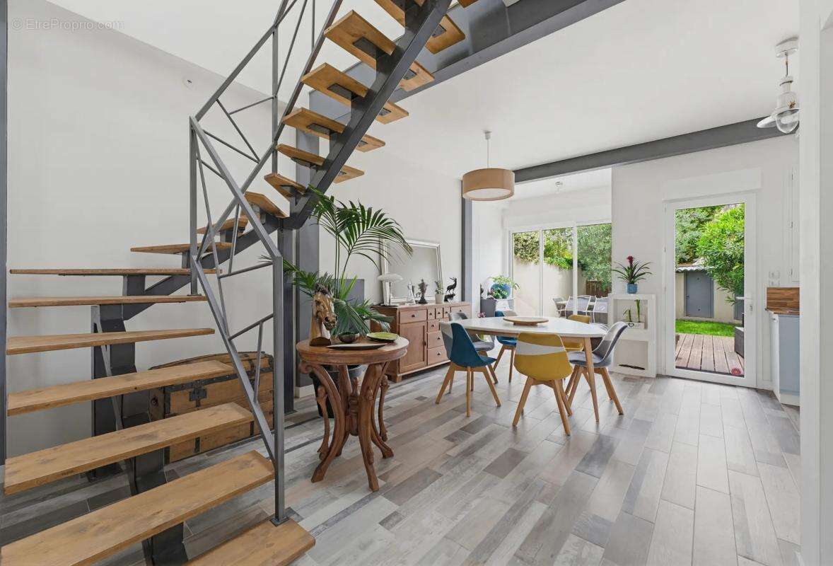 Maison à BEGLES