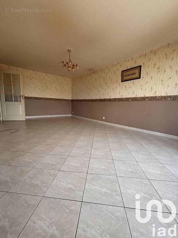 Photo 1 - Appartement à SAVIGNY-LE-TEMPLE