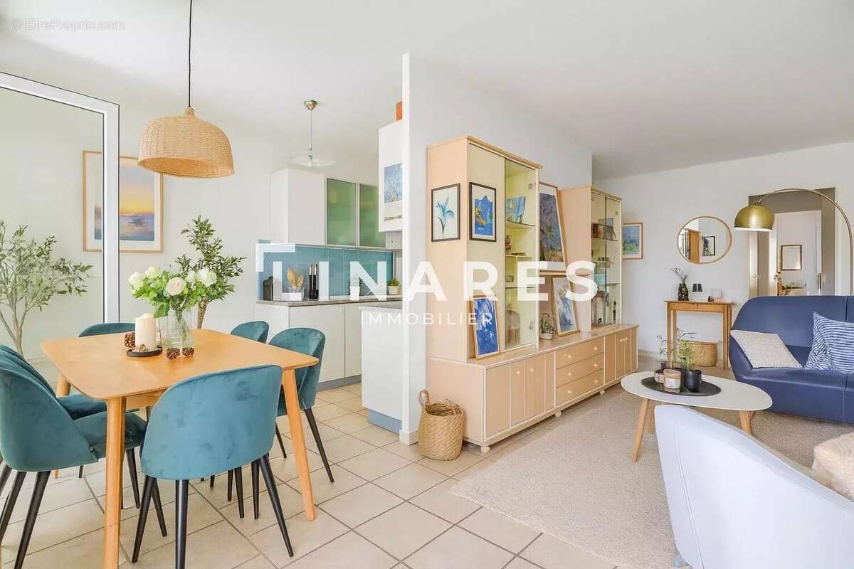Appartement à MARSEILLE-8E
