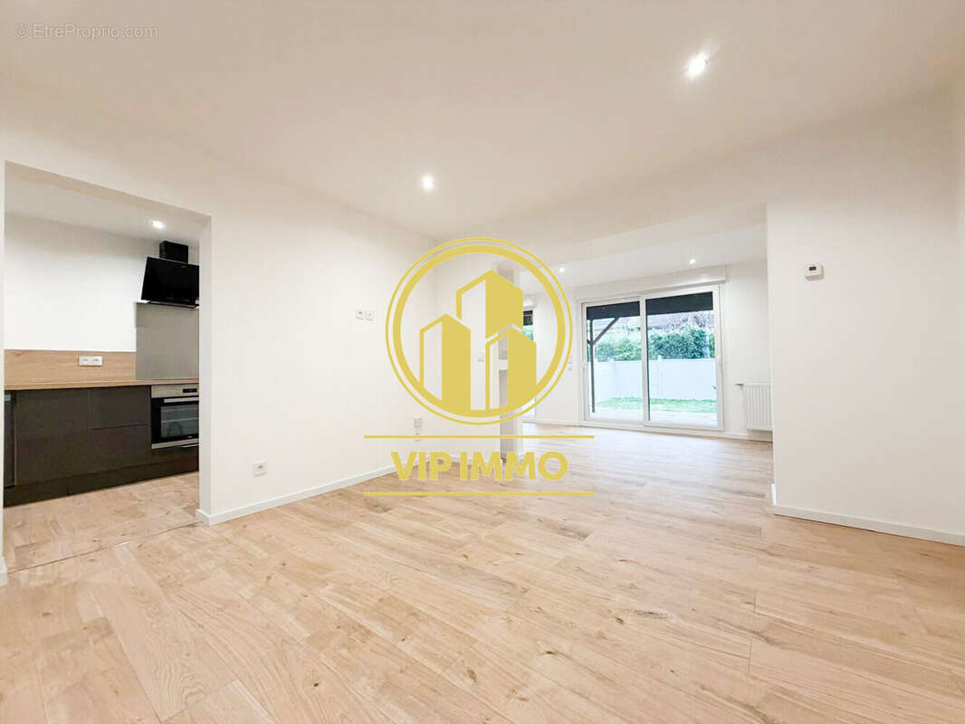 Maison à WAMBRECHIES