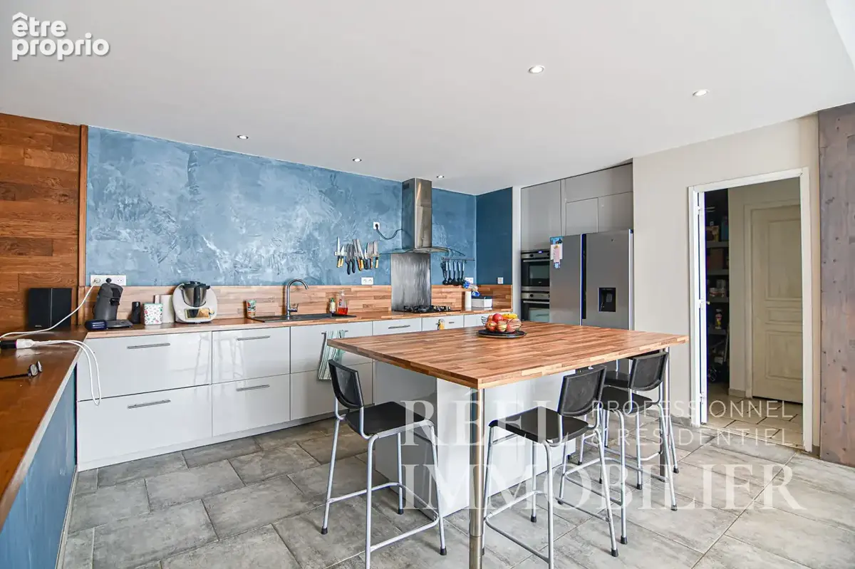 Grande maison de ville de 291 m² avec jardin et terrasse panoramique - photo 4
