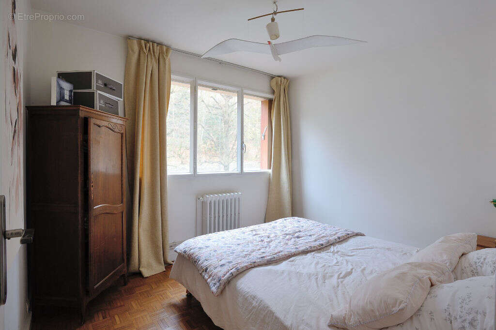 Appartement à LA CELLE-SAINT-CLOUD