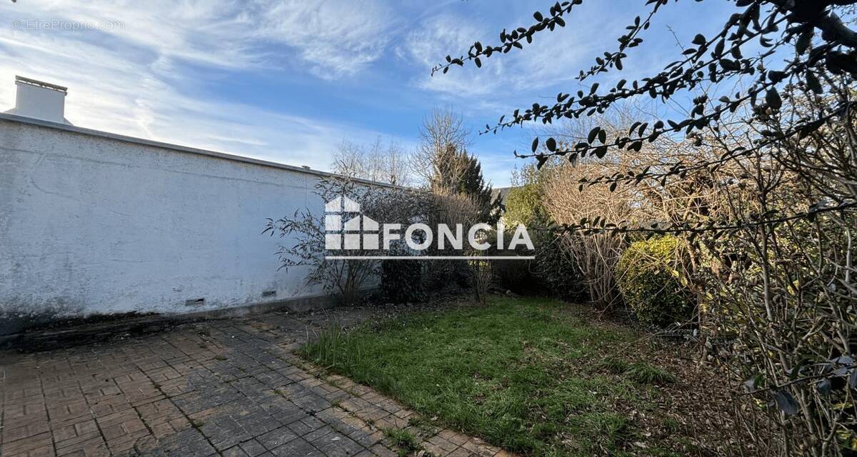 Maison à OZOIR-LA-FERRIERE