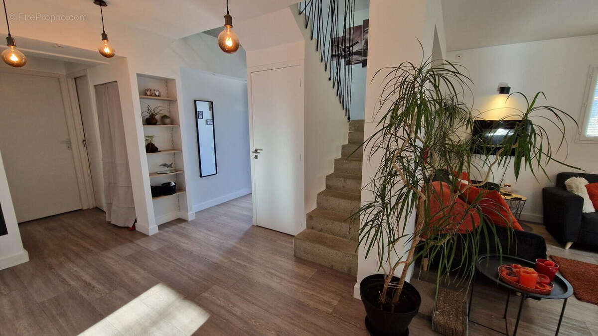 Appartement à VIVIERS-DU-LAC
