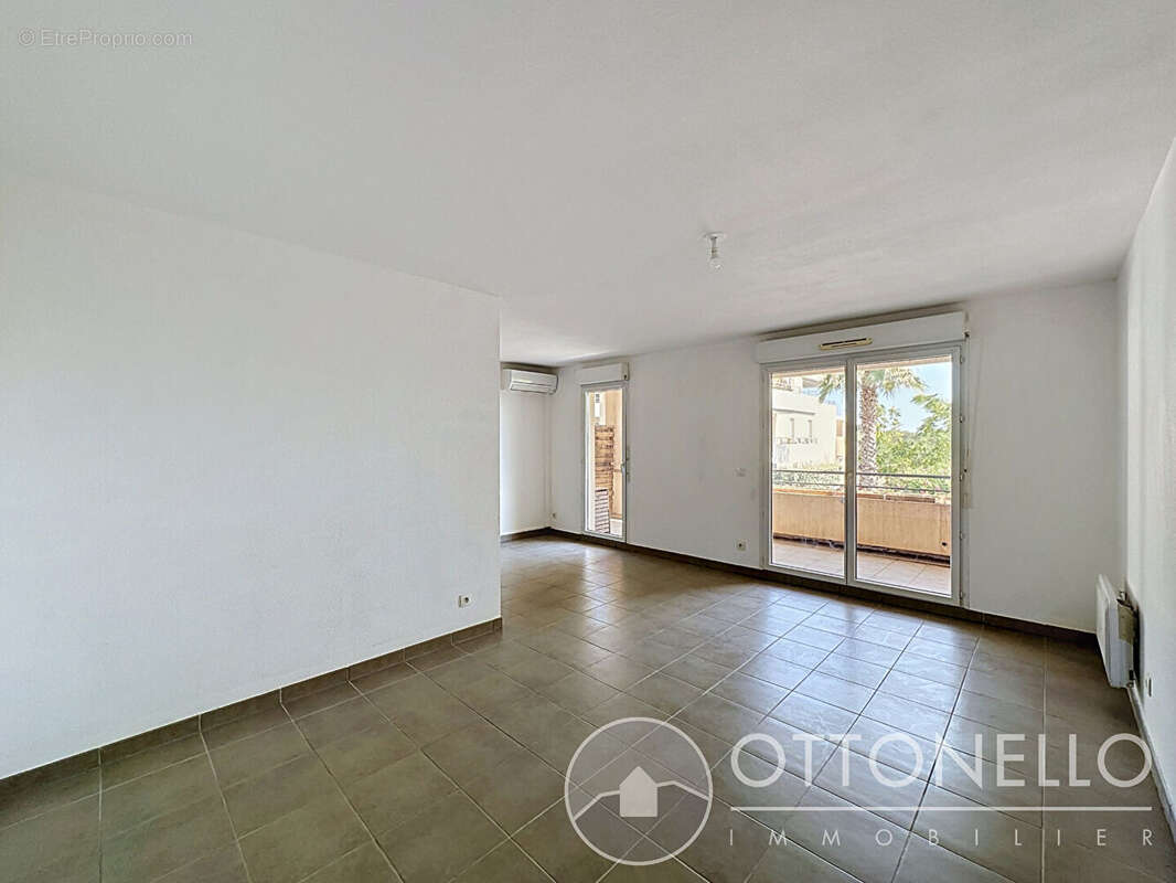 Appartement Roquebrune Sur Argens 3 pièces 72.75 m2 avec 2 terrasses et parkings - photo 5