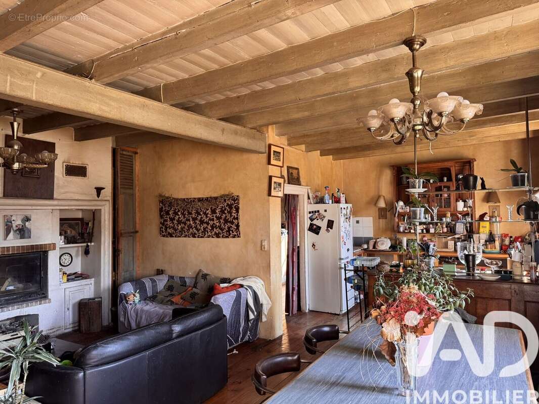 Maison 160 m² à Saint-Gery  - photo 5