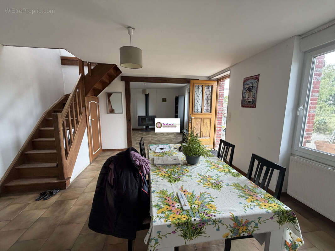 Maison à LE MELE-SUR-SARTHE