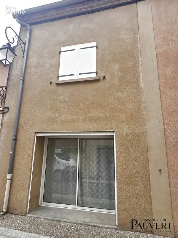 Maison à VILLENEUVE-DU-PAREAGE