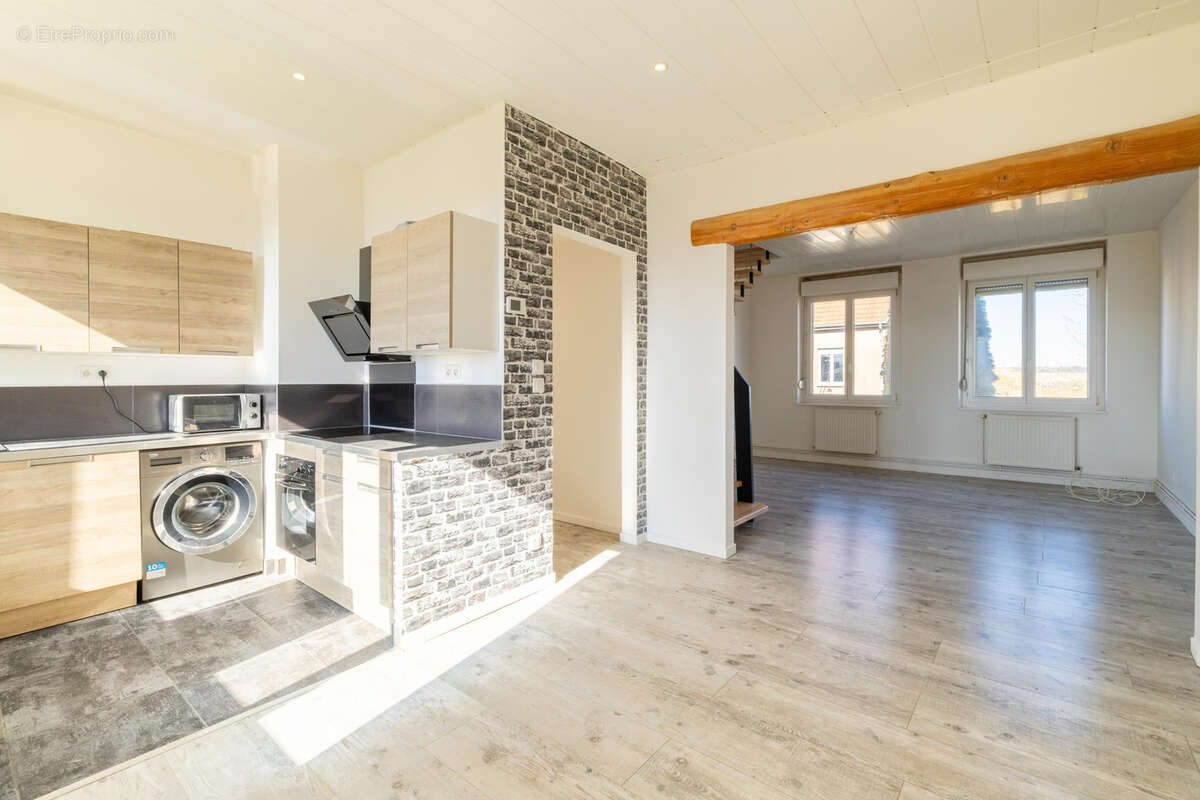 Appartement à SAINT-PRIVAT-LA-MONTAGNE