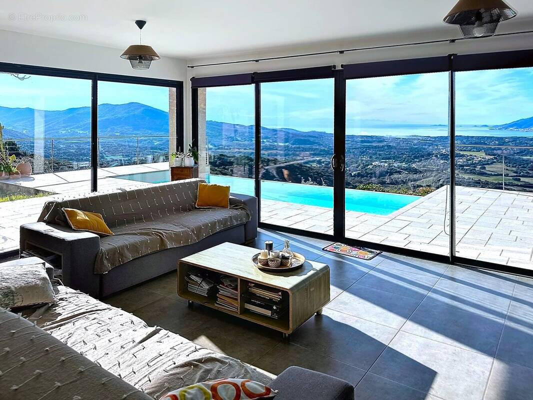 Maison à ECCICA-SUARELLA