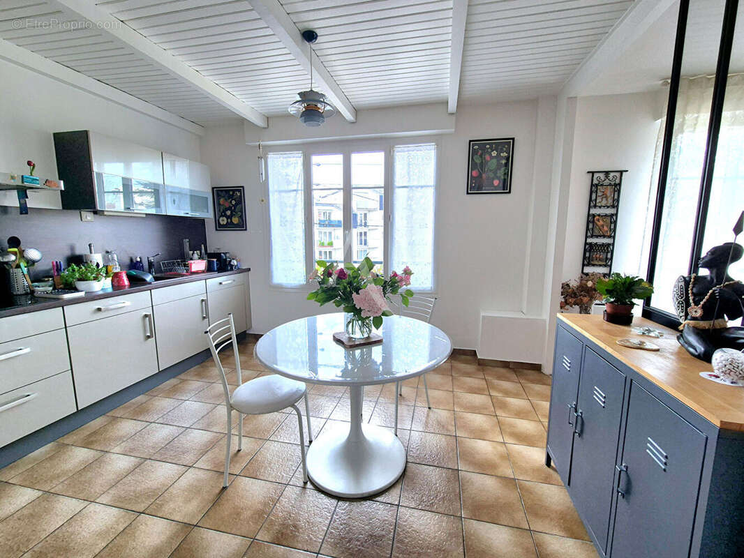 Appartement à NEUILLY-PLAISANCE