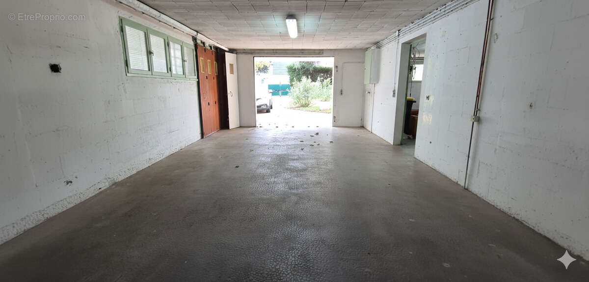 Appartement à GENAY