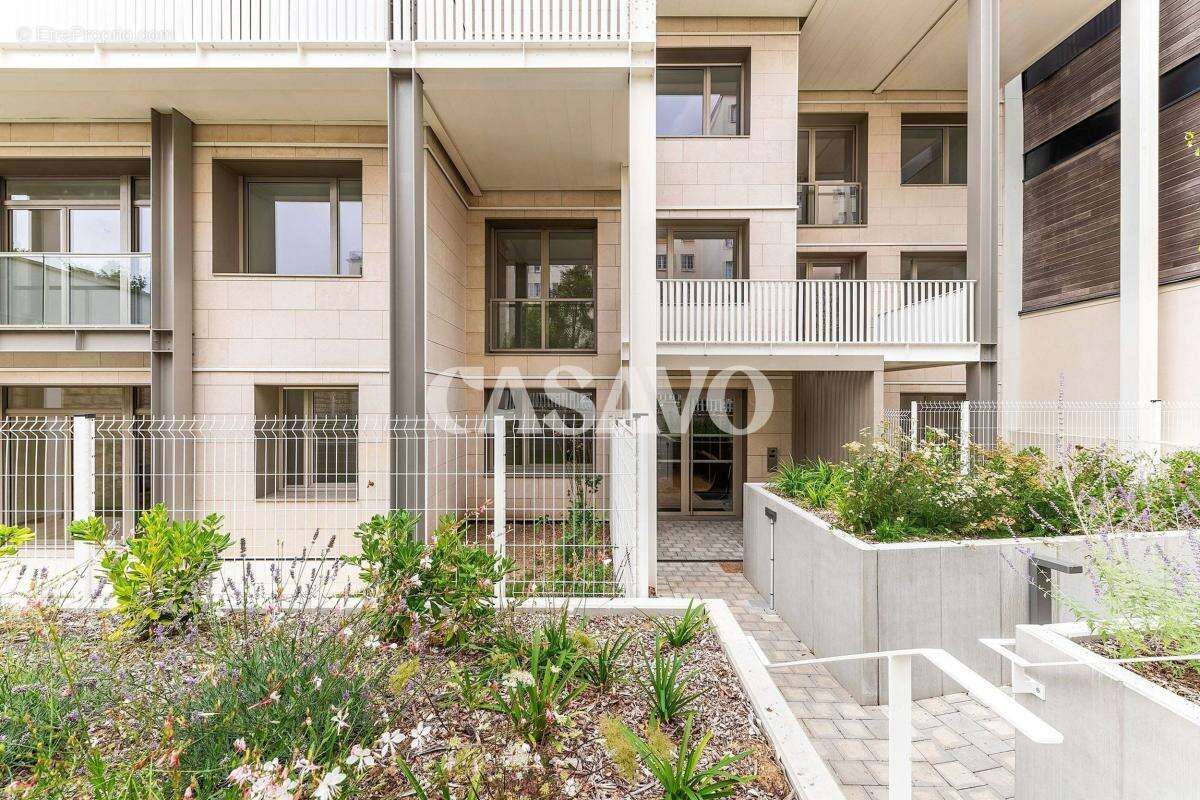 Appartement à ISSY-LES-MOULINEAUX