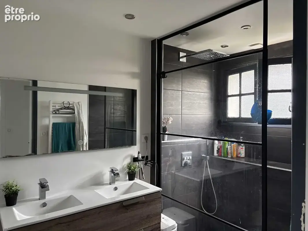 A vendre, Naizin, maison 168m², 7 chambres, terrain d'environ 2856m² - photo 4