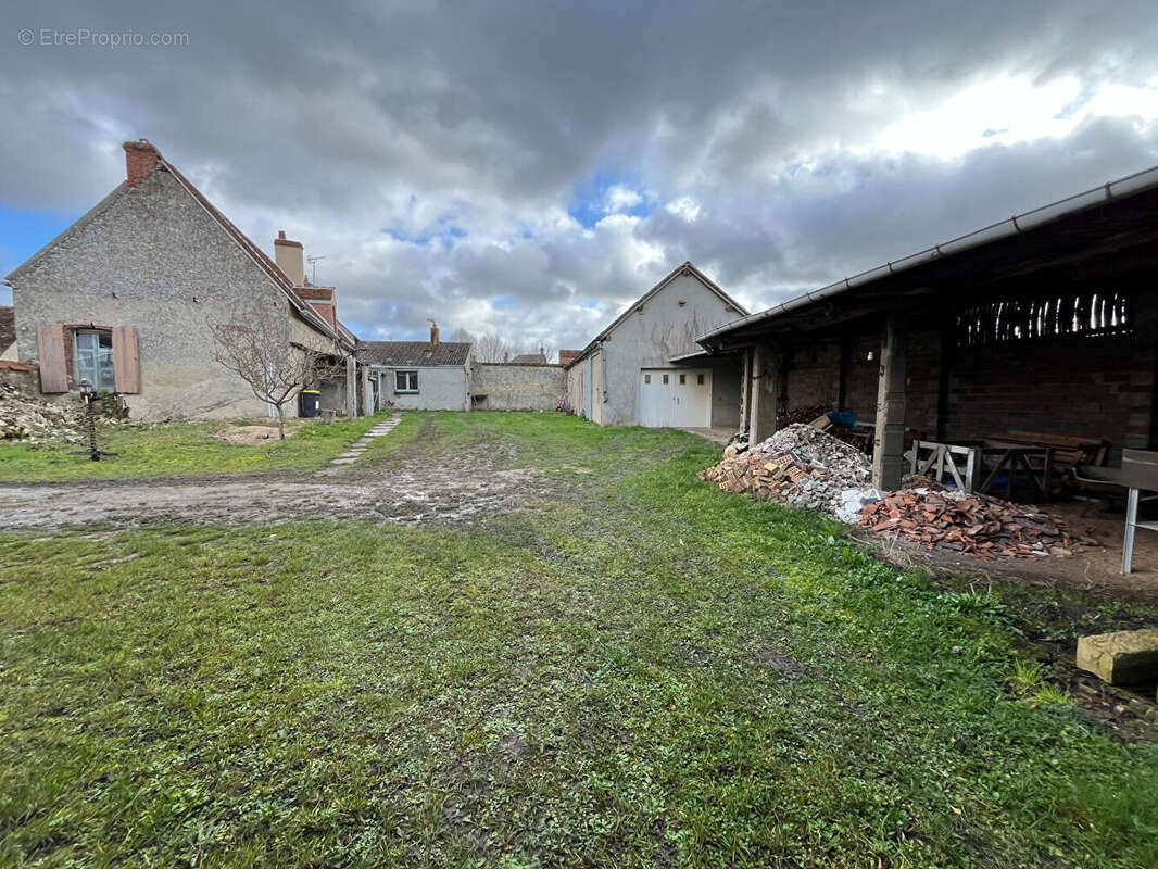 Maison à NANCRAY-SUR-RIMARDE