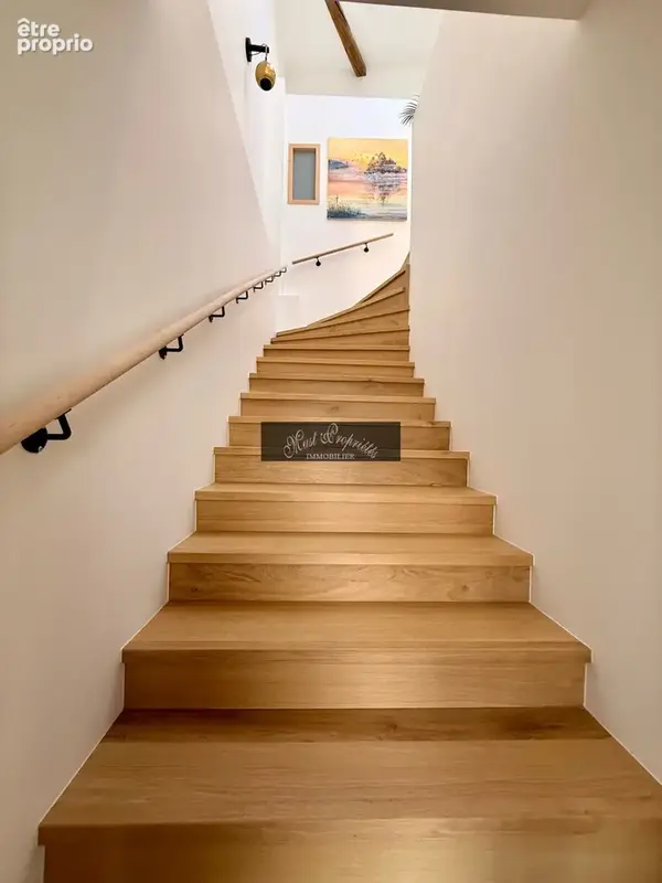 Maison vigneronne de 220 m2 avec vue sur la clape. - photo 7