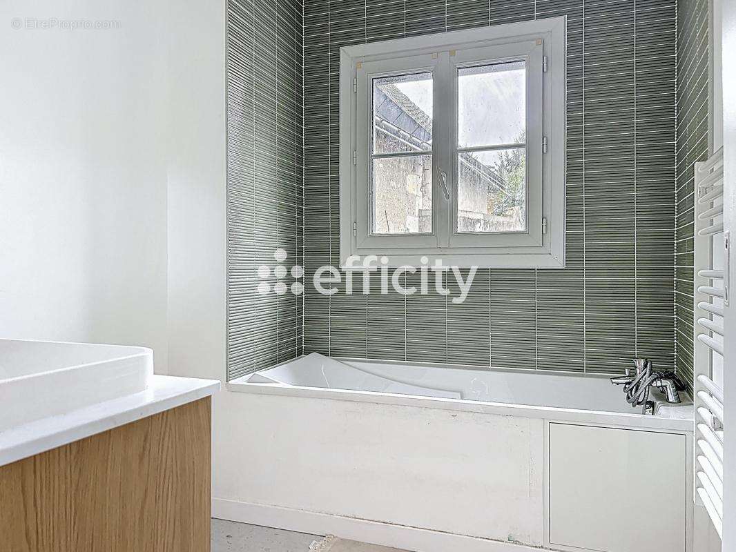 Maison à SAINT-AVERTIN