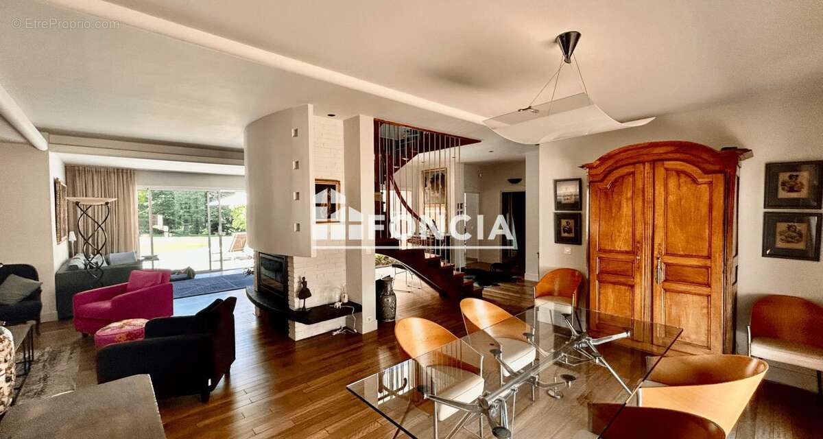 Maison à CASTELMAUROU